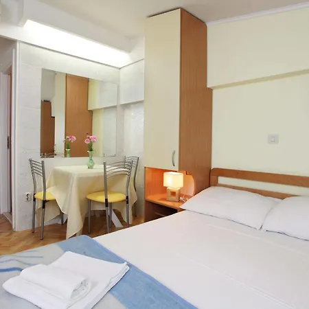 Simoni Apartment *