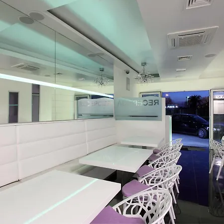 Simoni Apartment *