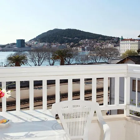 Simoni Apartment